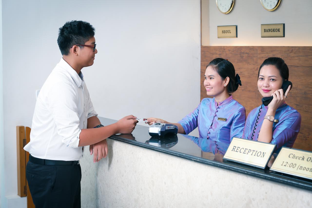 Hotel Corolla Yangon Exterior foto